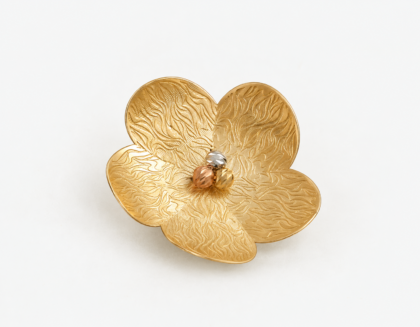 Floral 18k Gold Pendant