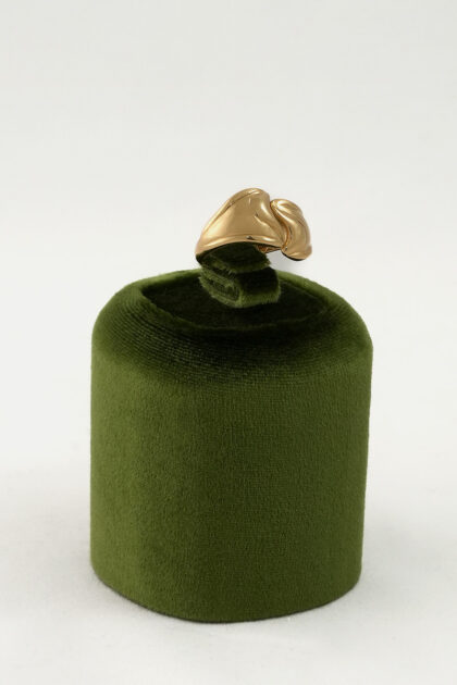 Luxury Sculpted Gold Ring