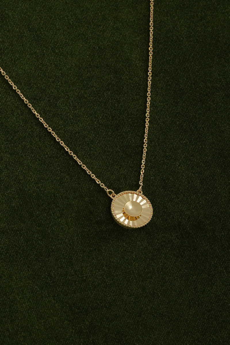Sunburst 18k Gold Pendant Necklace - Image 3