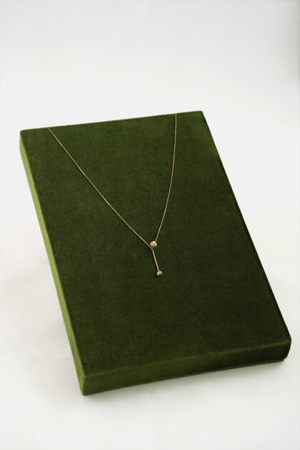 Elegant 18k Gold Pendant Necklace