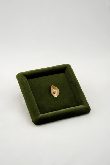 18k Gold Textured Gold Leaf Pendant - High Weight